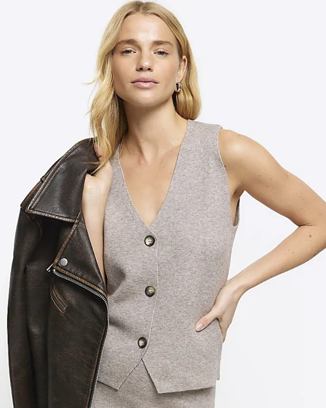 River Island Beige knit waistcoat Cream Hot