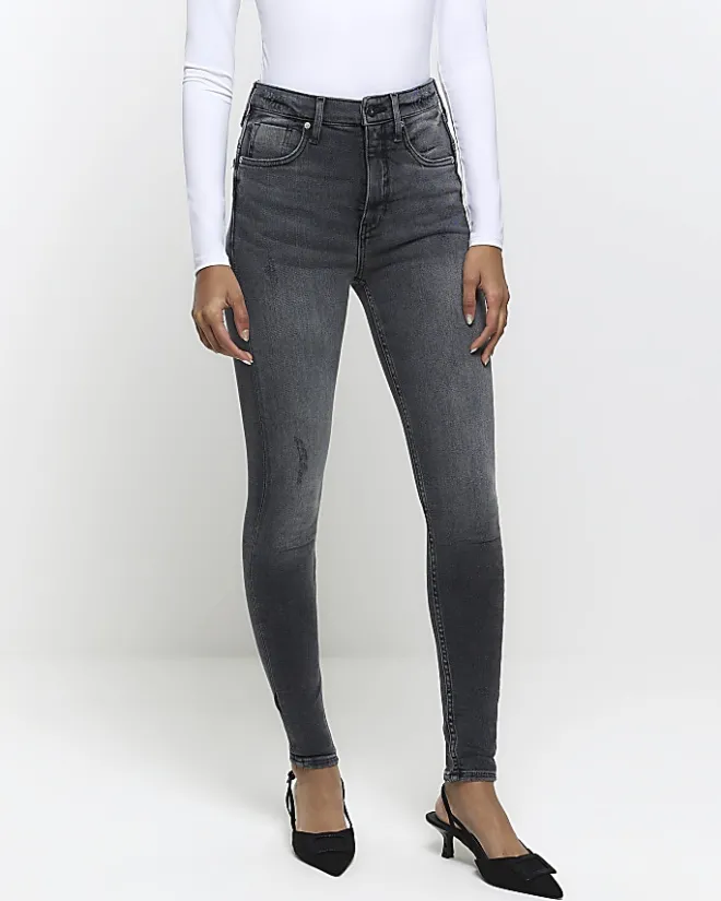 River Island high waisted bum sculpt skinny jeans Black Outlet