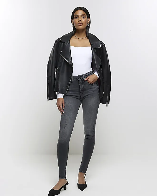 River Island high waisted bum sculpt skinny jeans Black Outlet