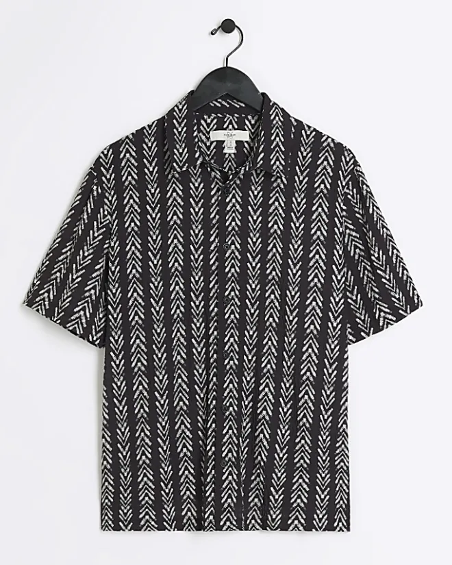 River Island regular fit crinkle arrow print shirt Black New
