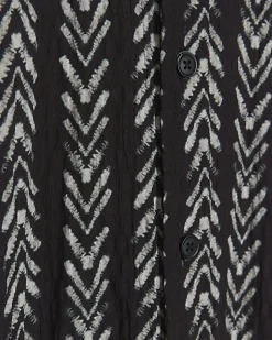 River Island regular fit crinkle arrow print shirt Black New