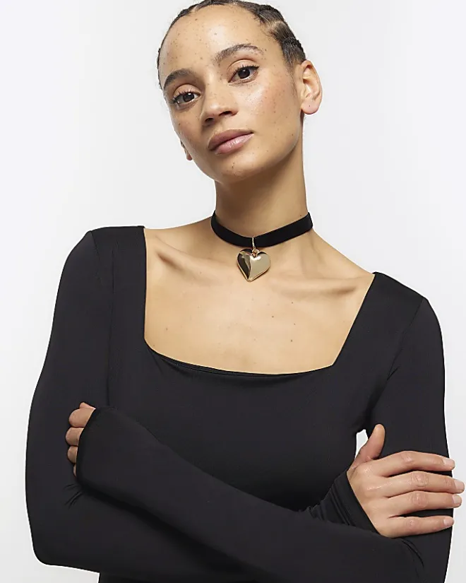 River Island velvet heart necklace Black Outlet