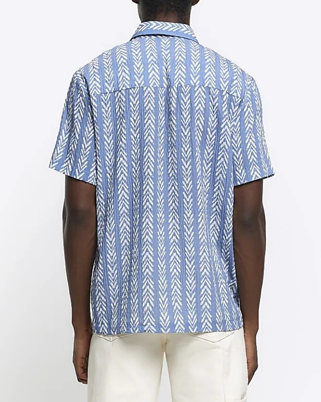 River Island regular fit crinkle arrow print shirt Blue Outlet