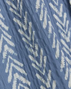 River Island regular fit crinkle arrow print shirt Blue Outlet