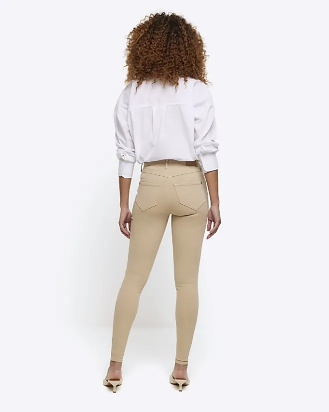 River Island mid rise bum sculpt jeggings Cream Best
