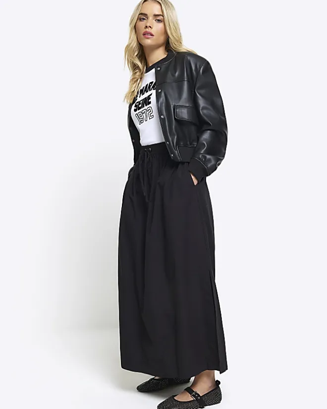 River Island Petite elasticated waist maxi skirt Black Outlet