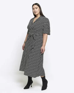 River Island Plus geometric belted midi shirt dress Black Hot