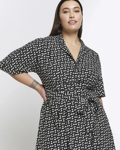River Island Plus geometric belted midi shirt dress Black Hot