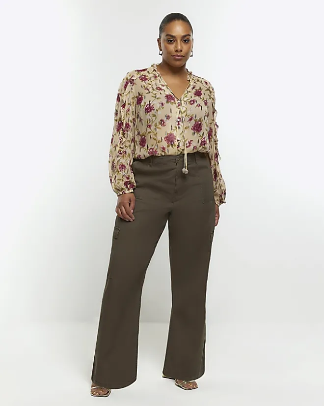 River Island Plus chiffon floral blouse Cream Hot