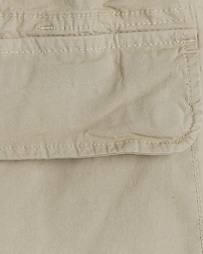 River Island regular fit cargo shorts Stone Discount