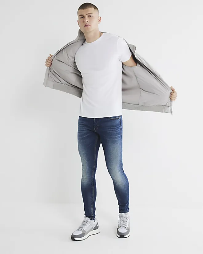 River Island RI Studio muscle fit t-shirt White Hot