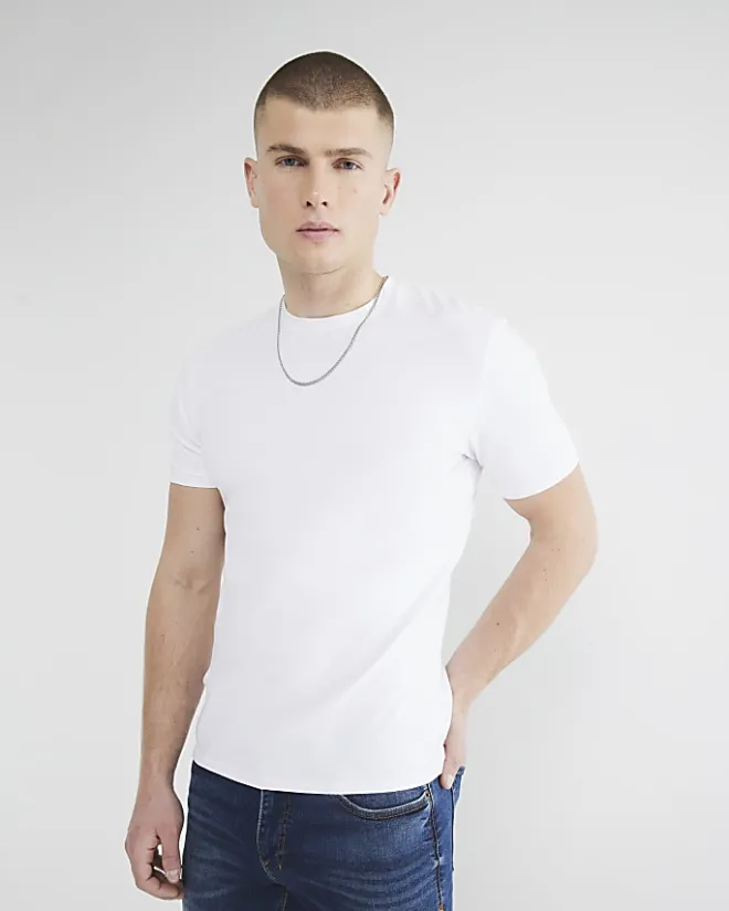 River Island RI Studio muscle fit t-shirt White Hot